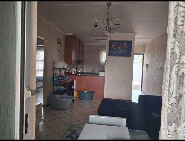 2 BEDROOM TOWNHOUSE FOR SALE IN MULBARTON